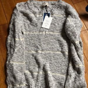 NWT Hippie rose sweater